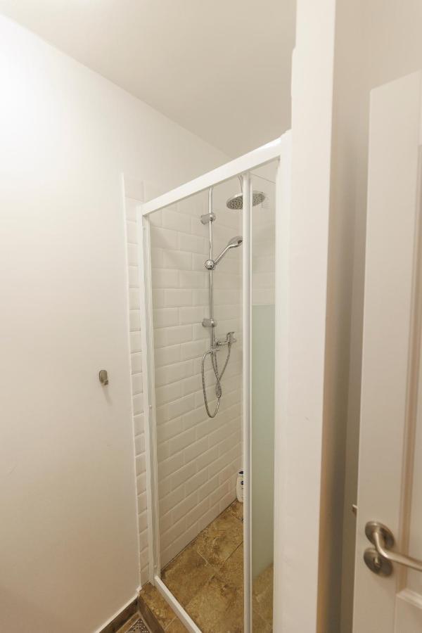 Spacious Flat In Old Town Wi-Fi ティミショアラ エクステリア 写真